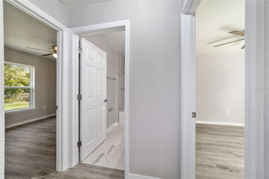 Spacious, unfurnished interior of a new home in , Ocala (Image 23).