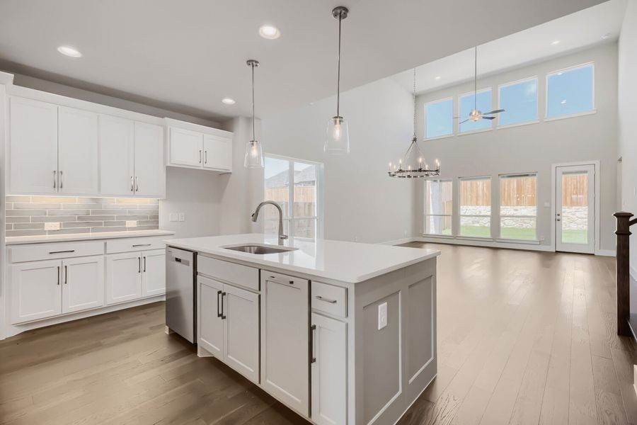 4407 Windy - Kitchen 4407 Windy - Kitchen