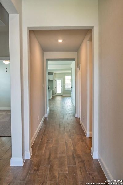 Spacious, unfurnished interior of a new home in Morgan Meadows, San Antonio (Image 11).