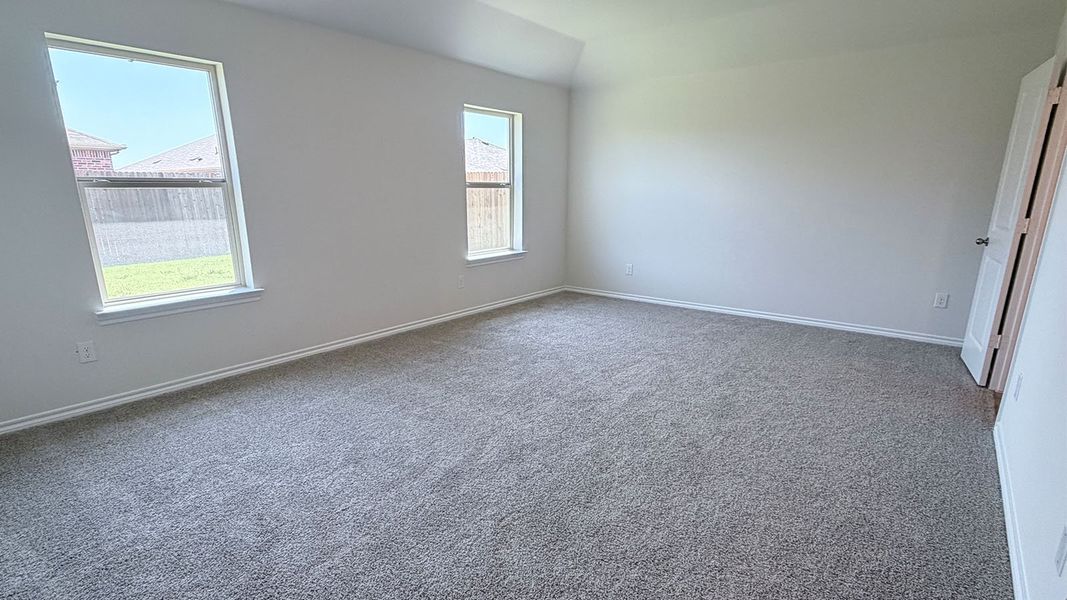 Spacious, unfurnished interior of a new home in Riverfield, Josephine (Image 21).