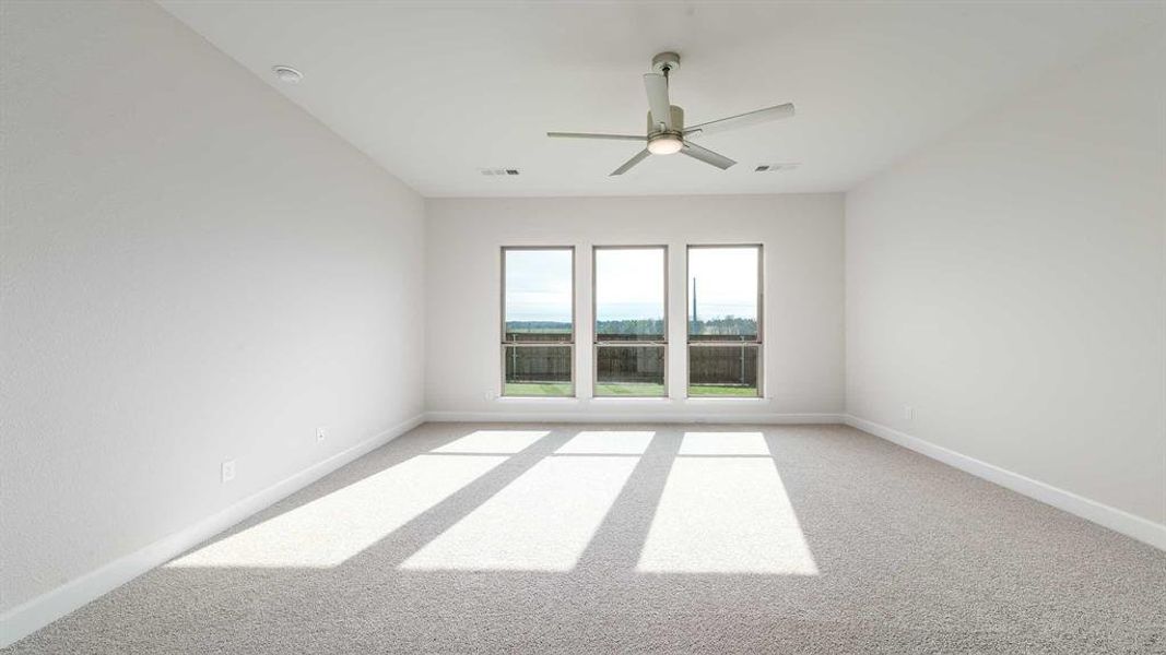 Spacious, unfurnished interior of a new home in Terraces 72', Rockwall (Image 22).