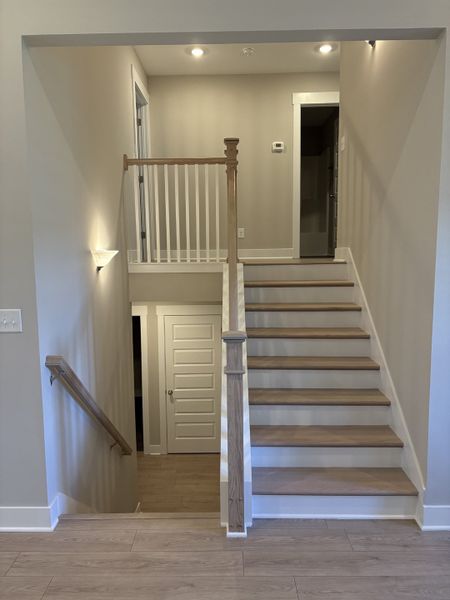 Spacious, unfurnished interior of a new home in Patterson, Smyrna (Image 9).
