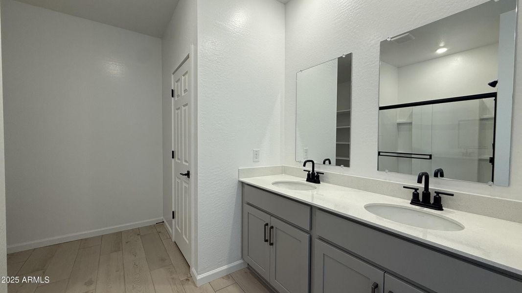 014 - Primary Bathroom