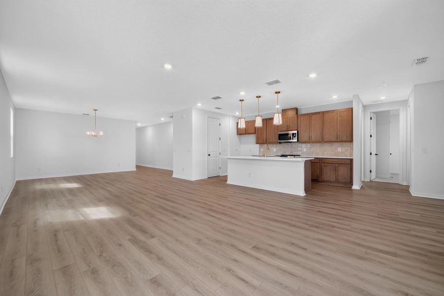 Spacious, unfurnished interior of a new home in Northlake at Ovation, Winter Garden (Image 14). Spacious, unfurnished interior of a new home in Northlake at Ovation, Winter Garden (Image 14).