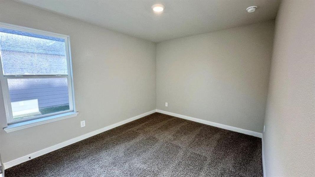 Spacious, unfurnished interior of a new home in Rock Creek Ranch, Fort Worth (Image 7).