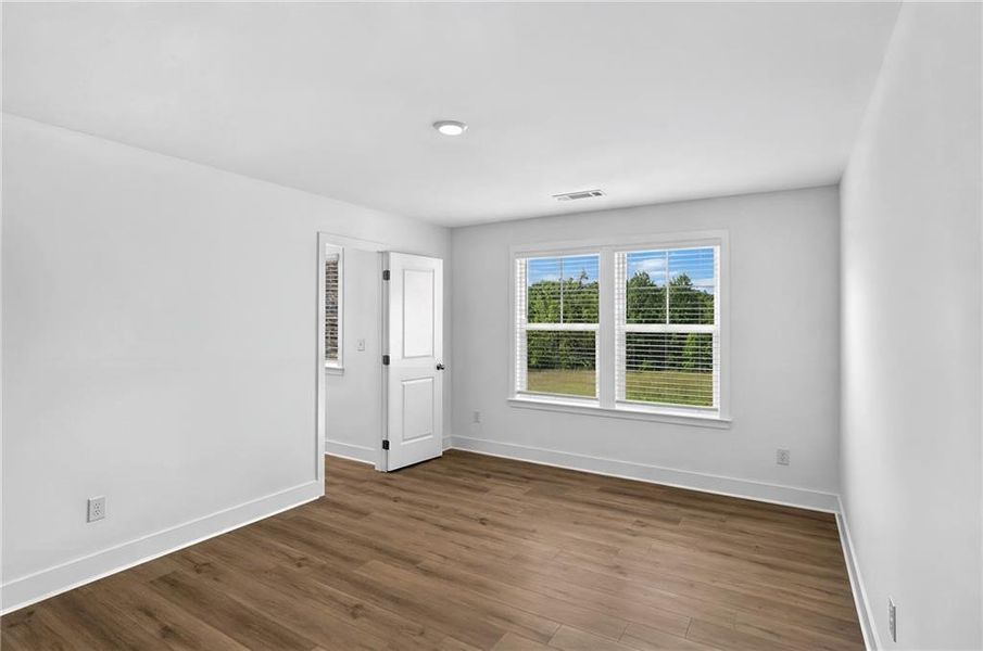 Spacious, unfurnished interior of a new home in Estates at Yellow Creek, Cumming (Image 26).