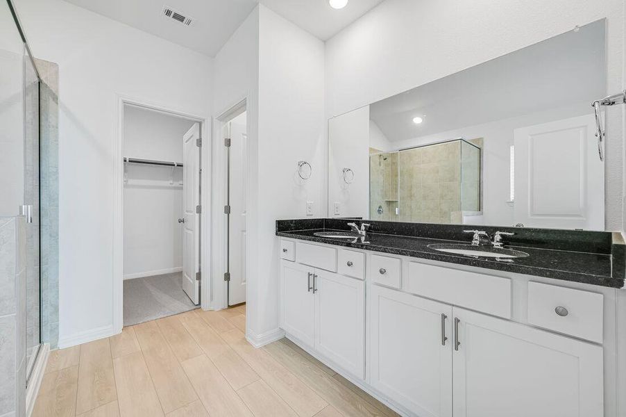 208 Crumpton Way - Ready Now! 208 Crumpton Way - Ready Now!