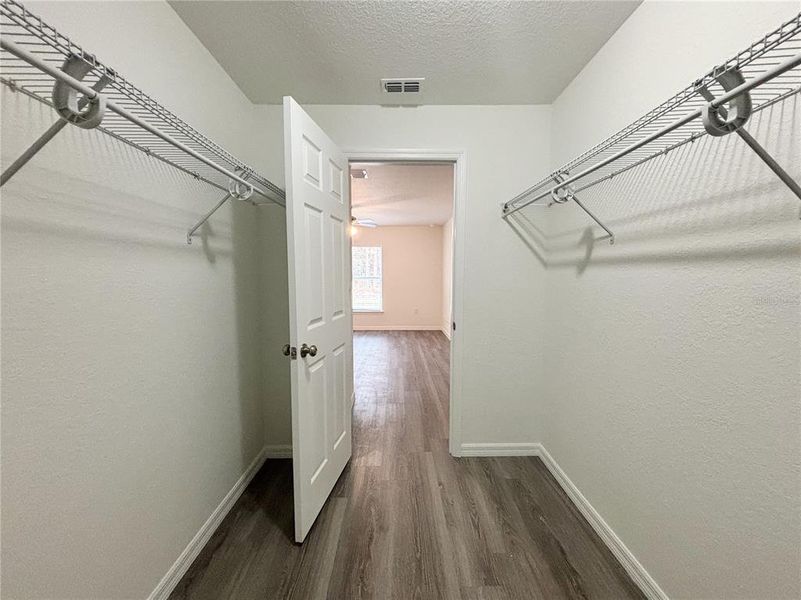 Spacious, unfurnished interior of a new home in , Dunnellon (Image 59).