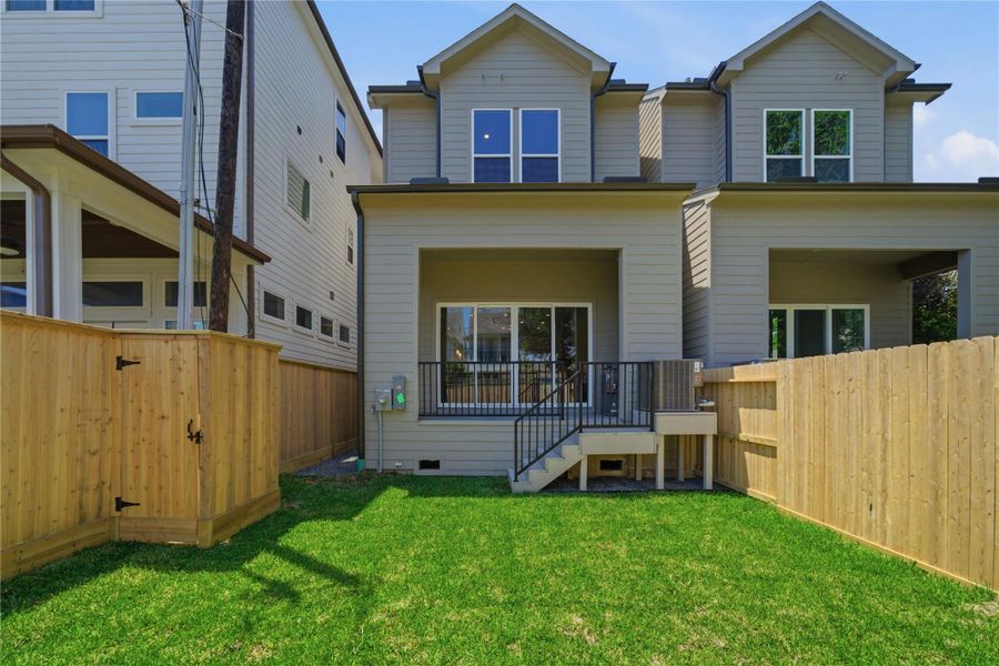 Exterior details and patio area of a home in , Houston (Image 28).