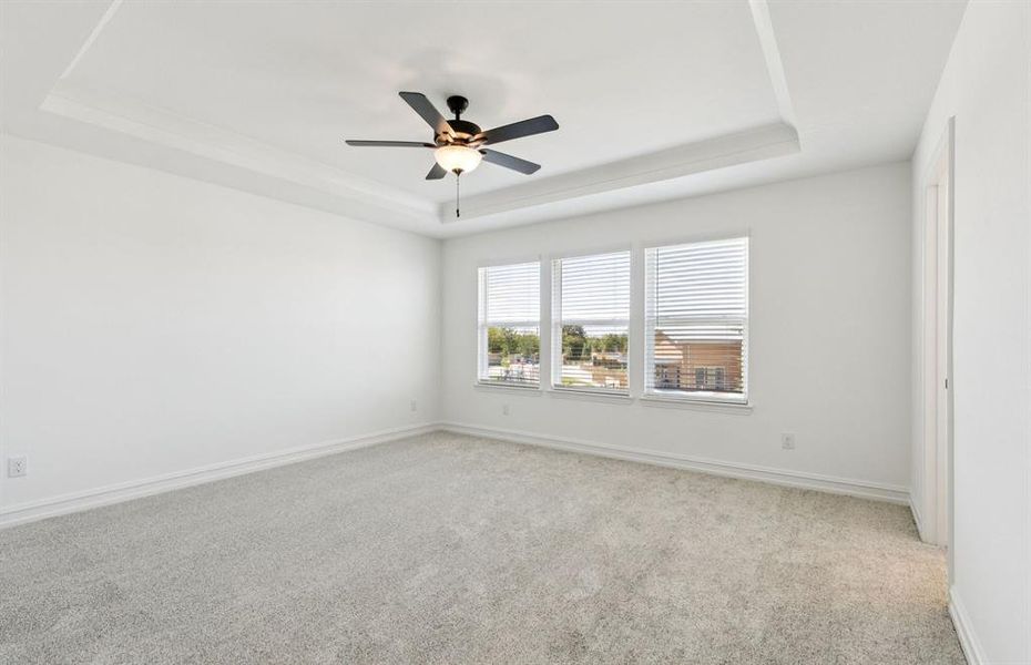 Spacious owner's suite with private bath Spacious owner's suite with private bath