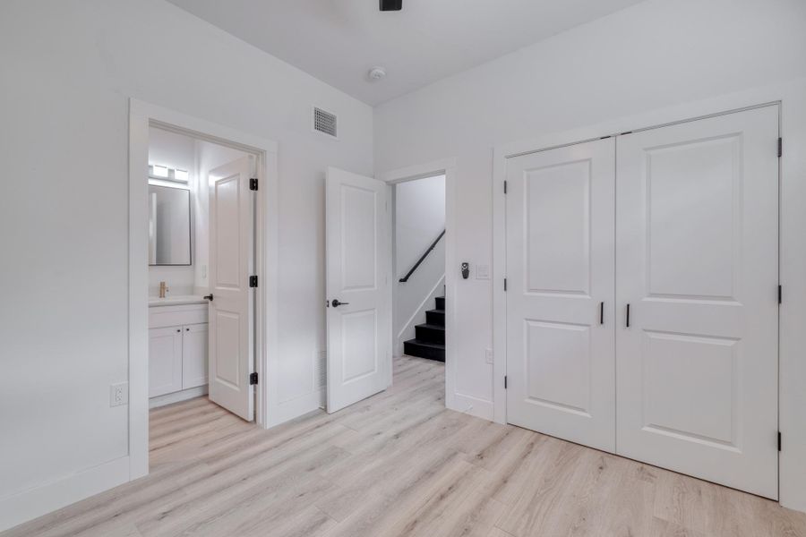 Clean lines and light-toned flooring create an inviting atmosphere in this versatile space. Clean lines and light-toned flooring create an inviting atmosphere in this versatile space.