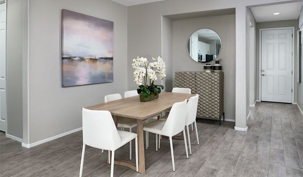 Fraser-T934-Blackhawk Dining Room