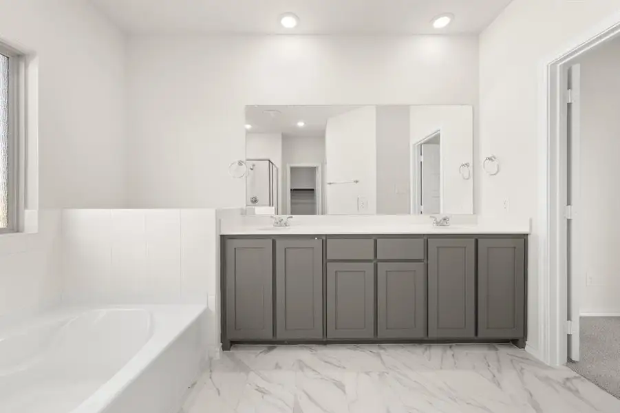 741 Scarlet Sage-  Primary Suite-5