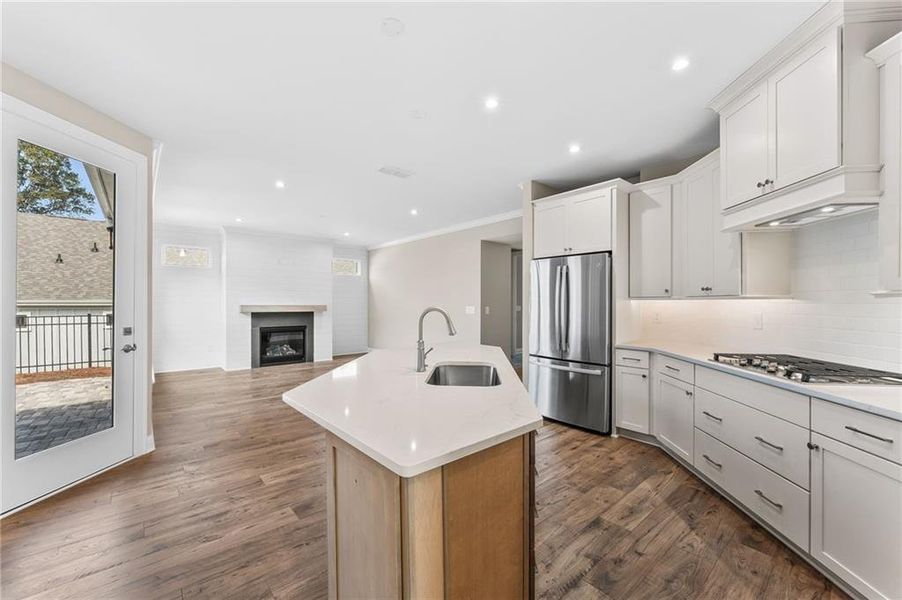 Furnished interior view inside a new home in The Courtyards at Post Road, Cumming (Image 10).