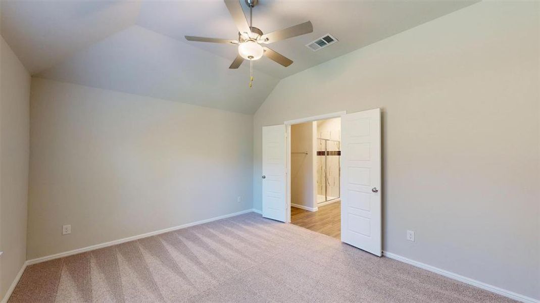 Spacious, unfurnished interior of a new home in Forest Park, Princeton (Image 29).