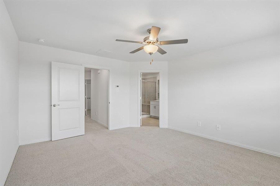 Spacious, unfurnished interior of a new home in Oak Ridge Park, Corinth (Image 36).