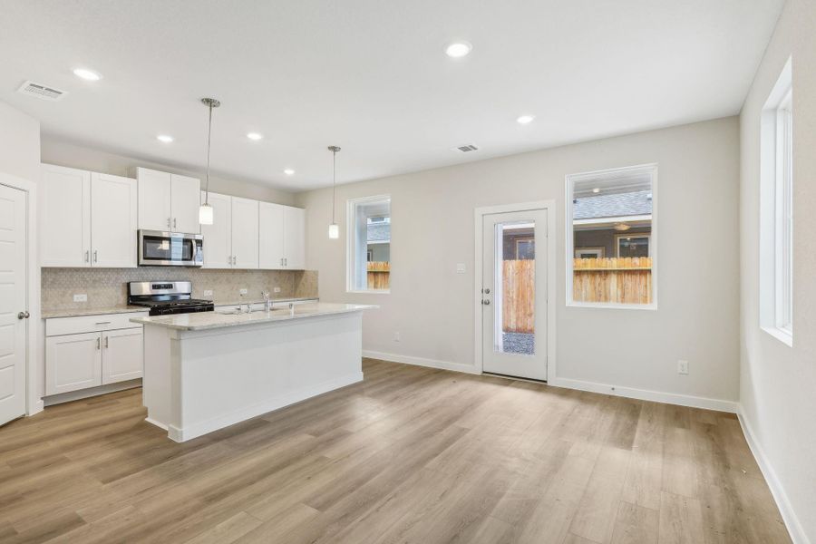 Photos are not of the actual home, but are photos of the builder home with same floorplan Photos are not of the actual home, but are photos of the builder home with same floorplan