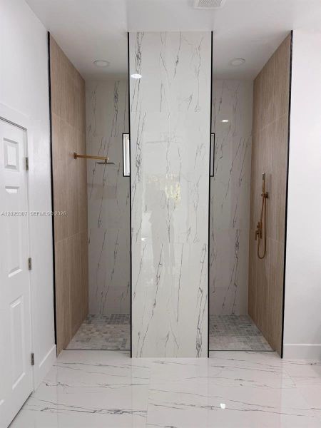 Image 10 of a home in .