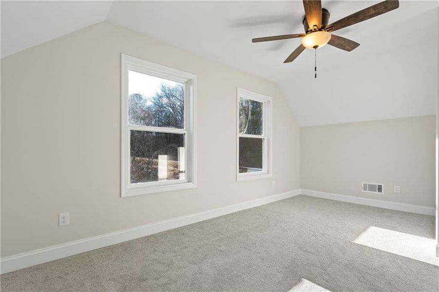 Spacious, unfurnished interior of a new home in , Gainesville (Image 60).