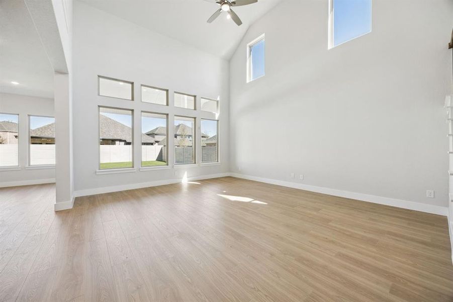 Spacious, unfurnished interior of a new home in Painted Tree Lakeside, McKinney (Image 16). Spacious, unfurnished interior of a new home in Painted Tree Lakeside, McKinney (Image 16).
