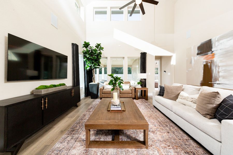 Representative furnished interior of a home built from the Stratford by Beazer Homes in Sorella, Tomball (Image 5).