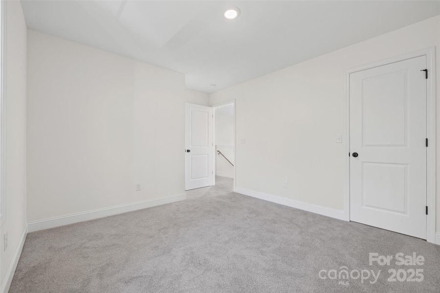 Spacious, unfurnished interior of a new home in , Smyrna (Image 35).