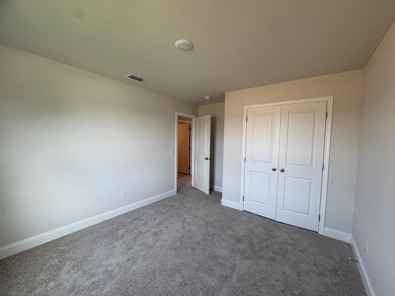 Spacious, unfurnished interior of a new home in Cades Bluff, Lebanon (Image 16).