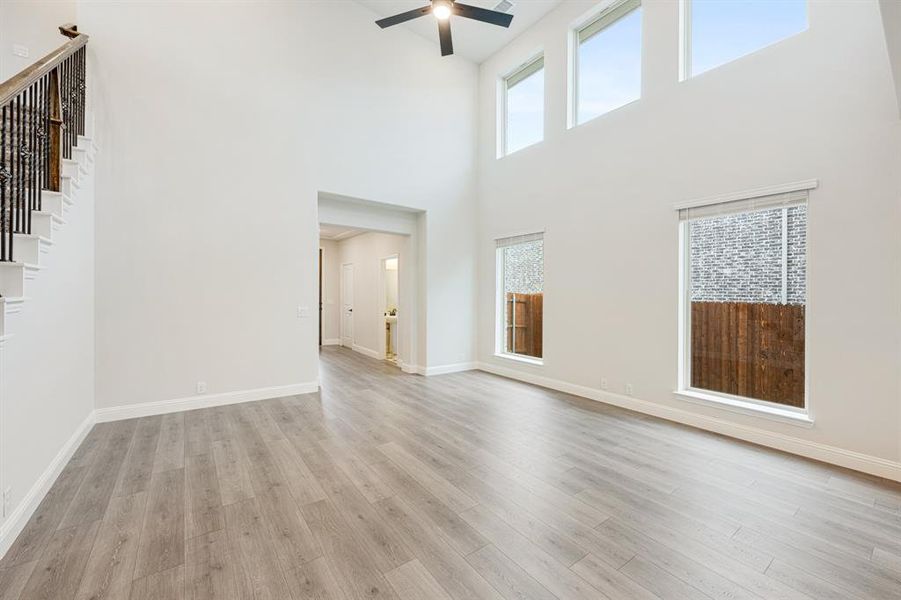 Spacious, unfurnished interior of a new home in Star Ranch, Godley (Image 15).
