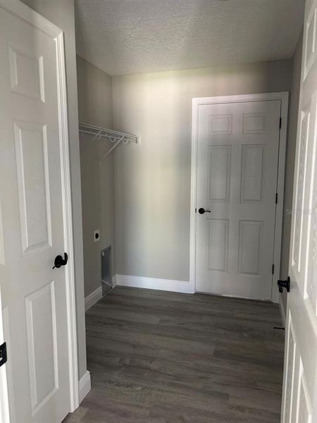 Spacious, unfurnished interior of a new home in , Dunnellon (Image 15).