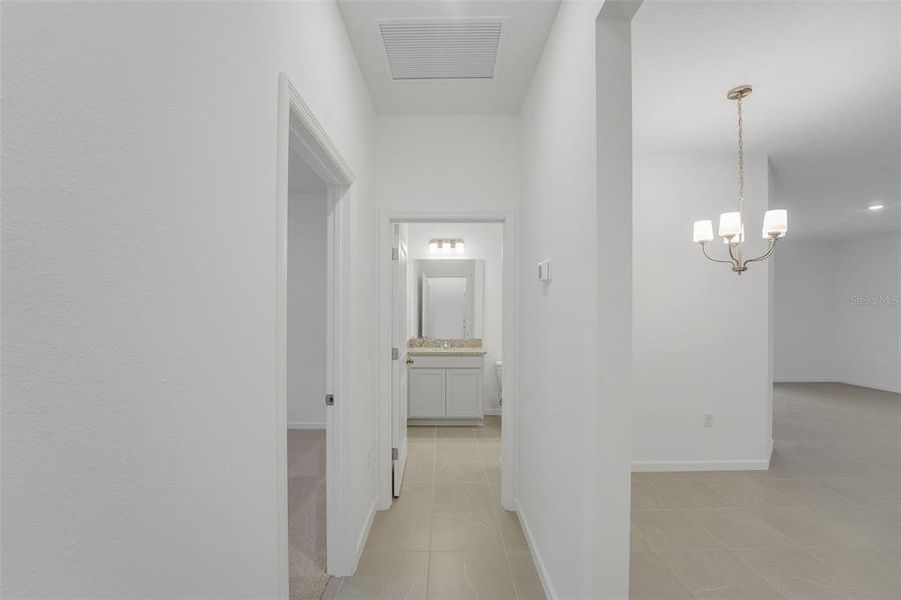 Spacious, unfurnished interior of a new home in Cypress Park Estates, Haines City (Image 25).