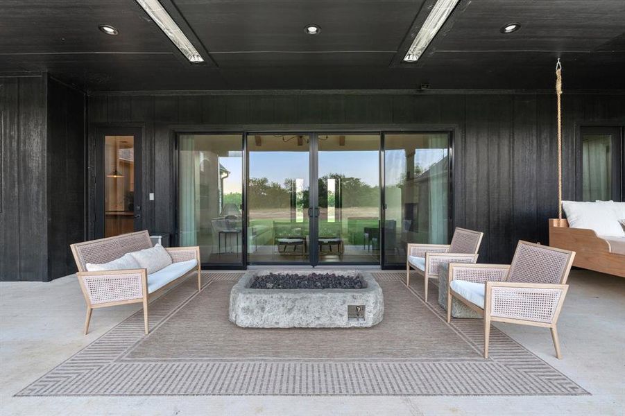 View of patio / terrace with an outdoor hangout area