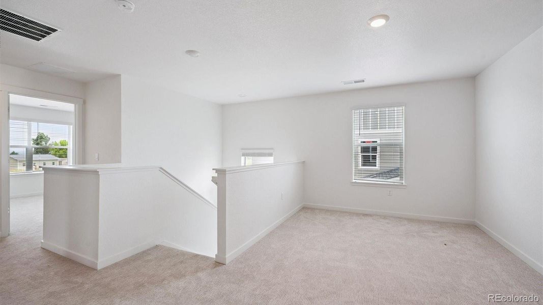 Spacious, unfurnished interior of a new home in Trails at Crowfoot, Parker (Image 16). Spacious, unfurnished interior of a new home in Trails at Crowfoot, Parker (Image 16).