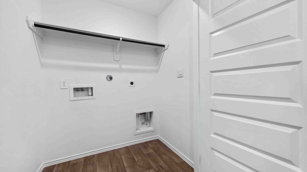 Representative unfurnished interior of a home built from the Atlanta by D.R. Horton in Legacy Village, Houston (Image 23). Representative unfurnished interior of a home built from the Atlanta by D.R. Horton in Legacy Village, Houston (Image 23).