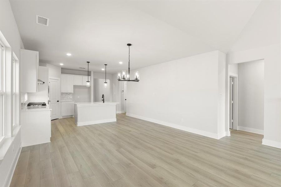 13_15. 1117 Flamingo - Primary