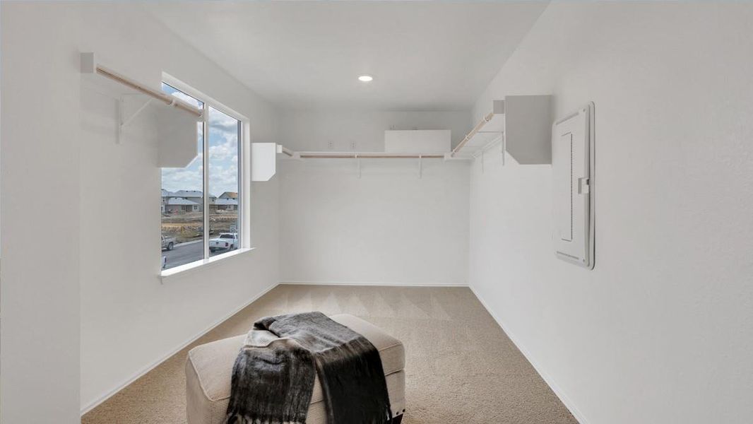 Spacious, unfurnished interior of a new home in Durango, Mustang Ridge (Image 18).