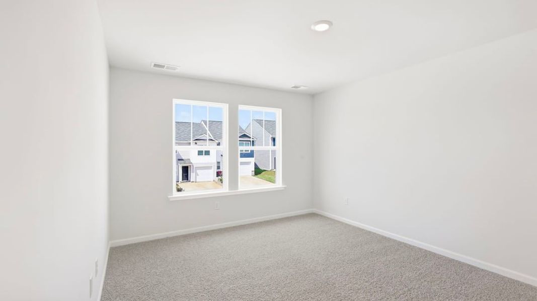 Spacious, unfurnished interior of a new home in Covington Village, Greer (Image 28).