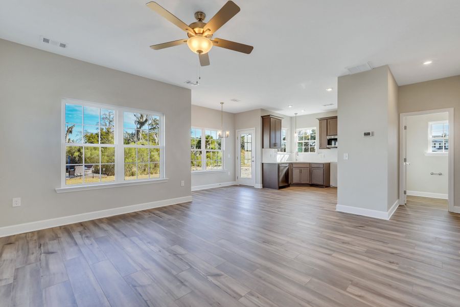 Rose Atoll Breakfast Nook and Dining Area | Ernest Homes