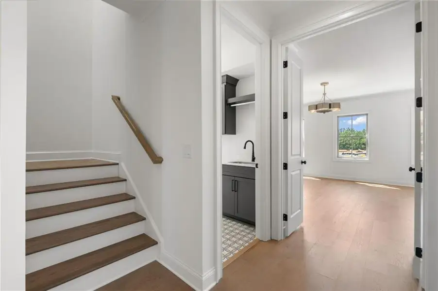 Spacious, unfurnished interior of a new home in , Suwanee (Image 25).