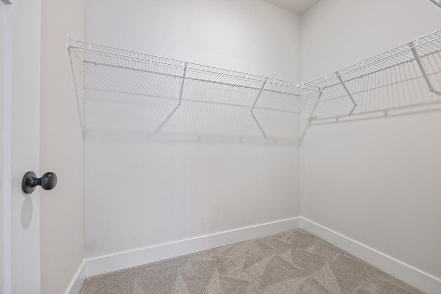 Spacious, unfurnished interior of a new home in , Hartwell (Image 22).