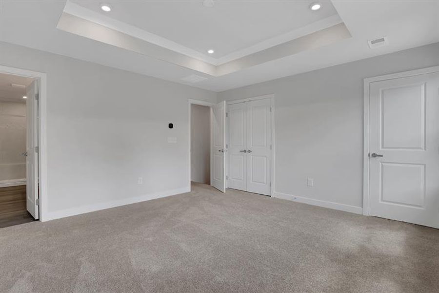 Spacious, unfurnished interior of a new home in Laurel Fields, Gainesville (Image 33).