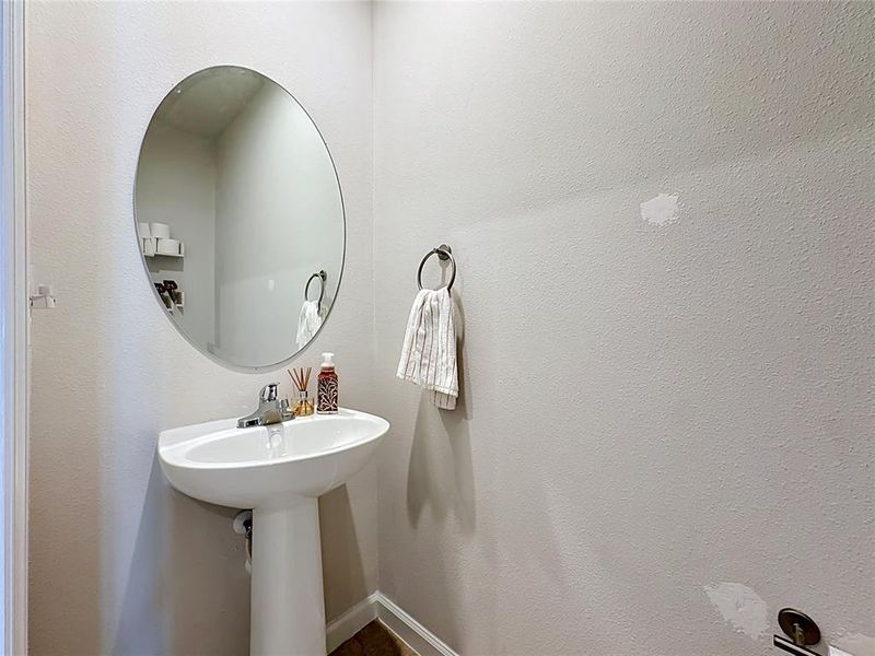 Furnished interior view inside a new home in , Bradenton (Image 41).