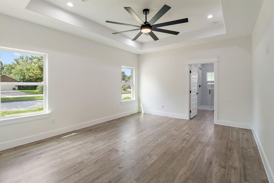 Spacious, unfurnished interior of a new home in , Crosby (Image 20).