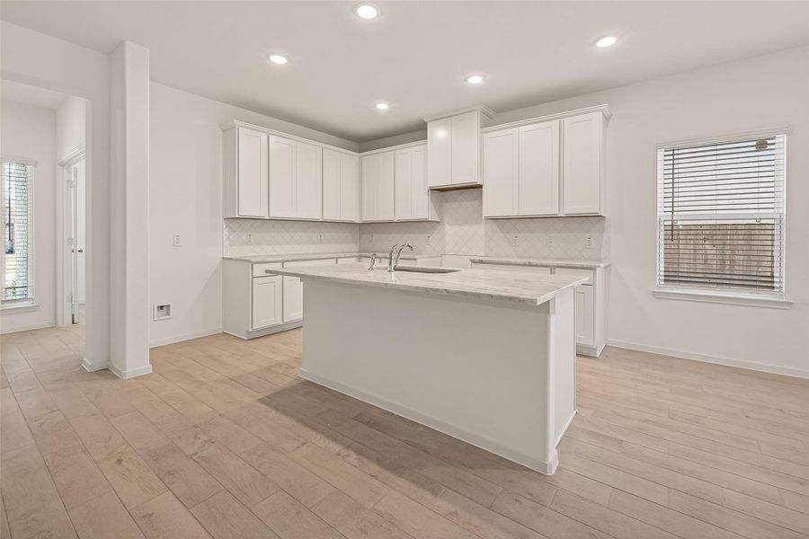 Furnished interior view inside a new home in Lago Mar, Texas City (Image 8).