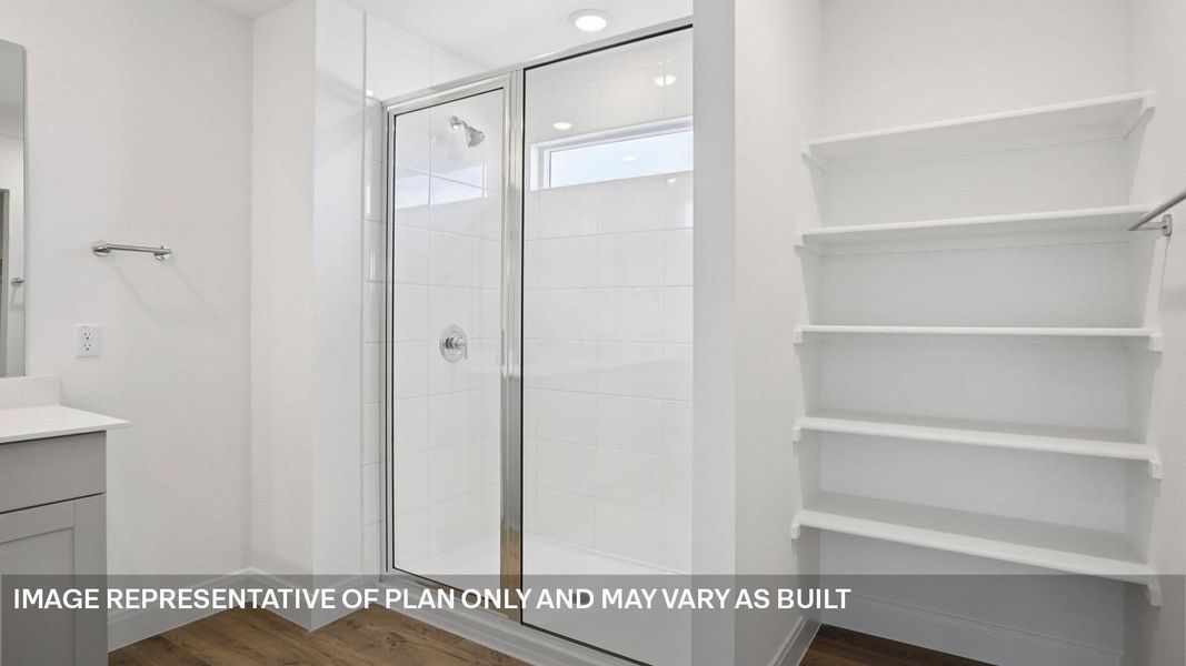 Image 39 representing the The Grayson by D.R. Horton in Railhead, Cedar Creek, TX.