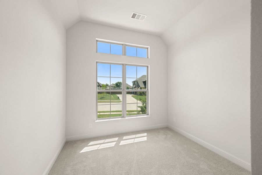 Spacious, unfurnished interior of a new home in Hayes Crossing, Midlothian (Image 15).