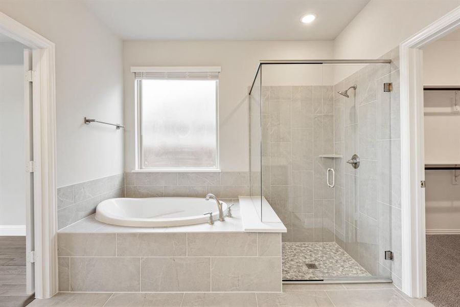 Furnished interior view inside a new home in Sonoma Verde, McLendon-Chisholm (Image 12).