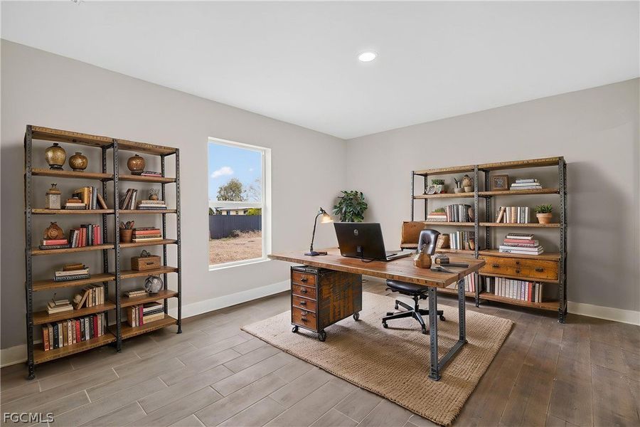 Furnished interior view inside a new home in Cape Coral, Cape Coral (Image 5).