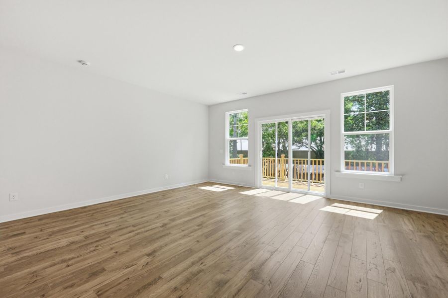Spacious, unfurnished interior of a new home in Rhetts Cove, Johns Island (Image 32). Spacious, unfurnished interior of a new home in Rhetts Cove, Johns Island (Image 32).