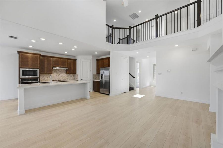 1600 Victory Terrace ~ Ready Now