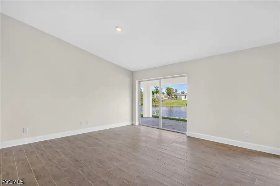 Spacious, unfurnished interior of a new home in Cape Coral, Cape Coral (Image 21). Spacious, unfurnished interior of a new home in Cape Coral, Cape Coral (Image 21).